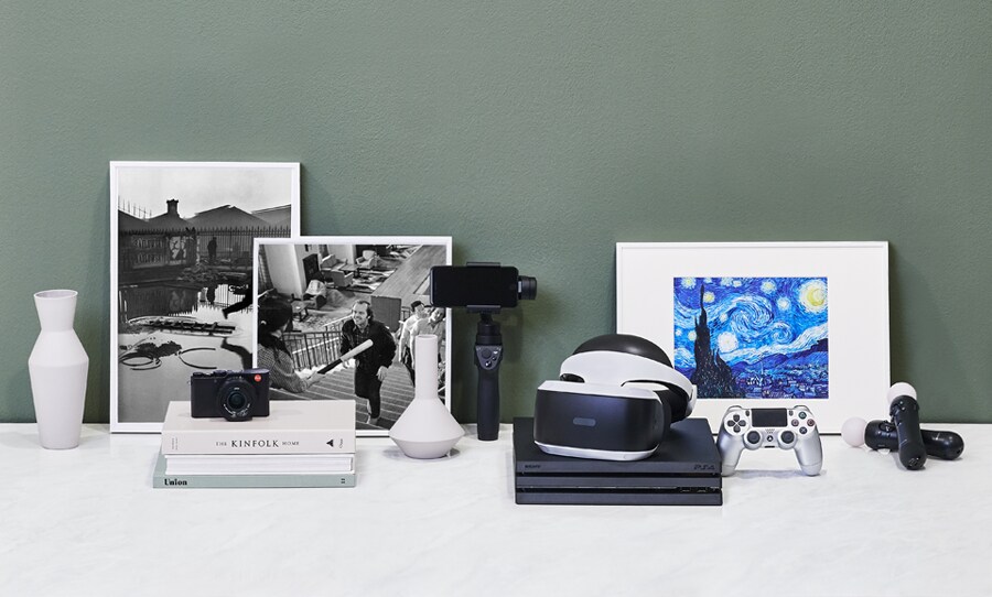 (왼쪽부터) LEICA D-LUX, DJI 오즈모 모바일 밸류팩, SONY 플레이스테이션