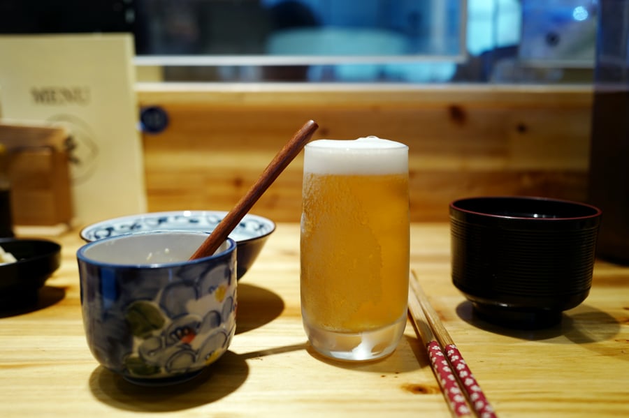 생맥주와 에피타이저 이미지