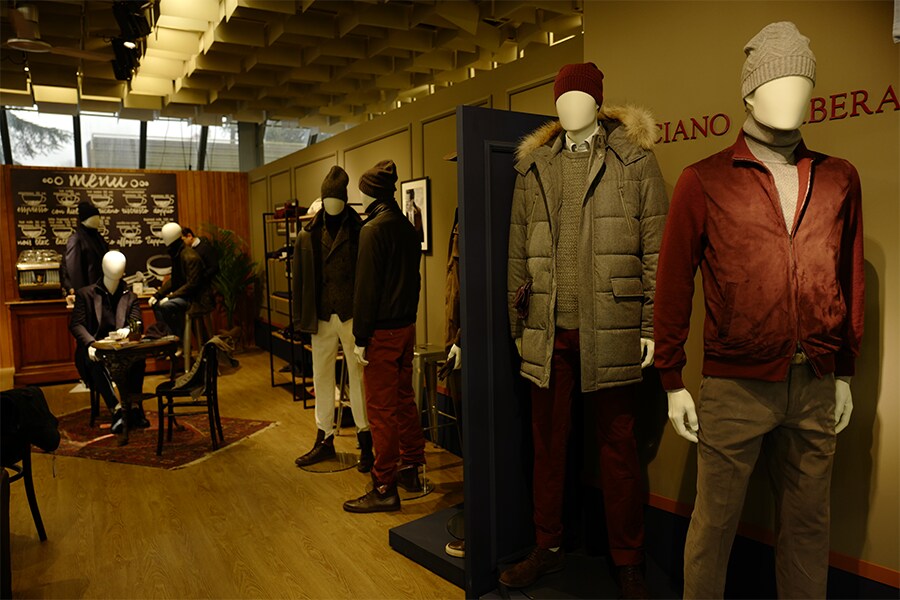 Pitti Immagine Uomo 저널 내지 이미지