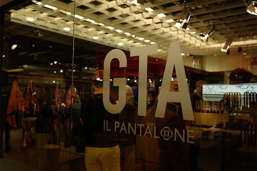 Pitti Immagine Uomo 저널 내지 이미지