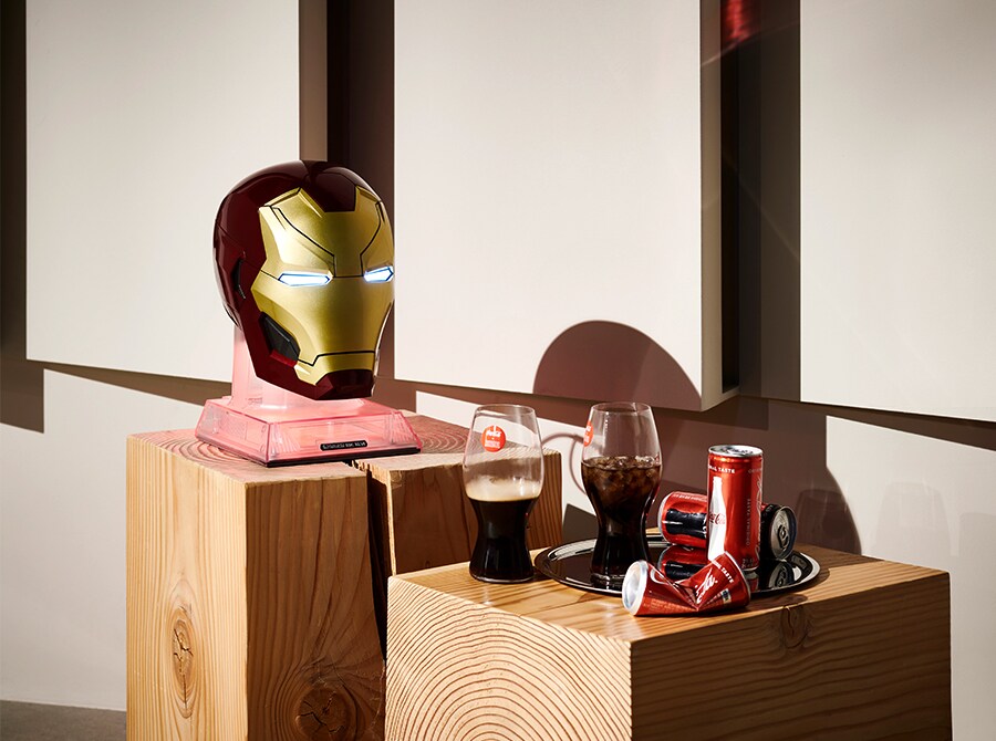 MARVEL 아이언맨 마크 46 헤드 블루투스 스피커와 RIEDEL 코카콜라 잔 414/2
