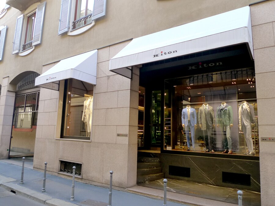 Kiton 사진