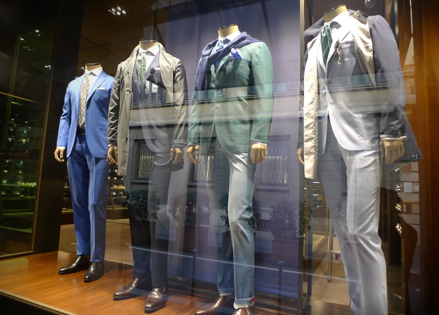 Kiton 사진