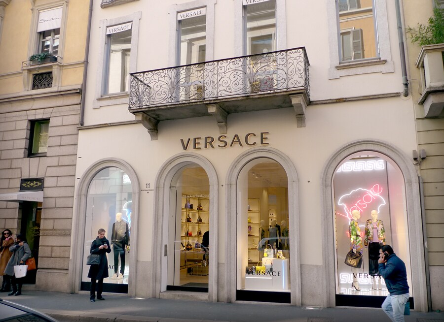 Versace 사진
