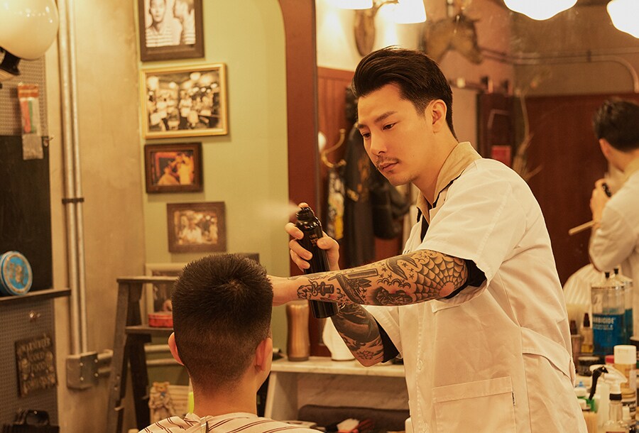 ORIBE Superfine Hair Spray 저널 내지이미지