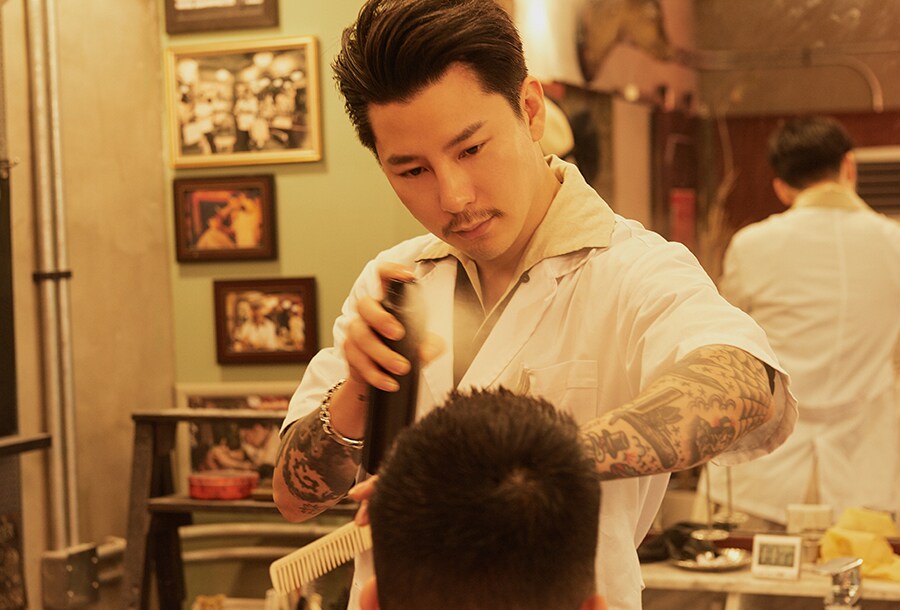 ORIBE Superfine Hair Spray 저널 내지이미지