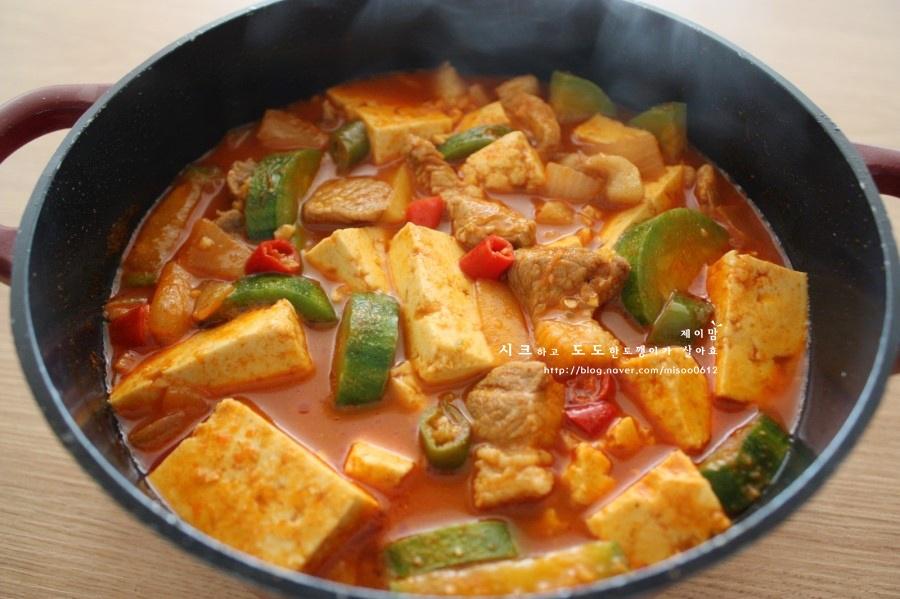 e-요리 - 이마트몰, 당신과 가장 가까운 이마트 [오늘은e-요리]고추장찌개 - 돼지고기 고추장찌개 만드는 법